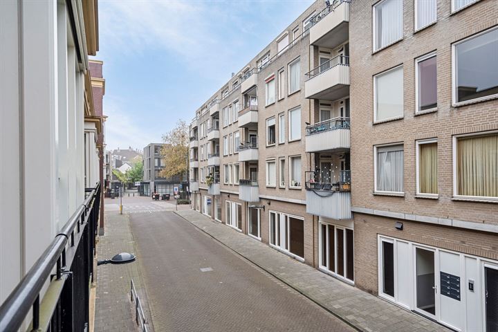 Bekijk foto 22 van Kluisstraat 88