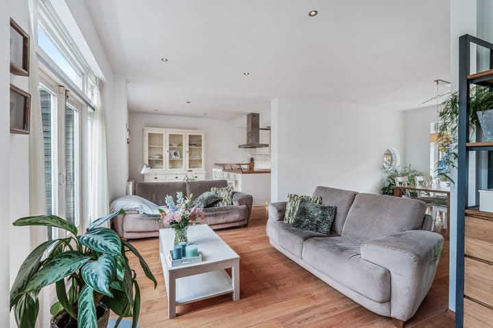 Foto 2 van De Surmontstraat 15