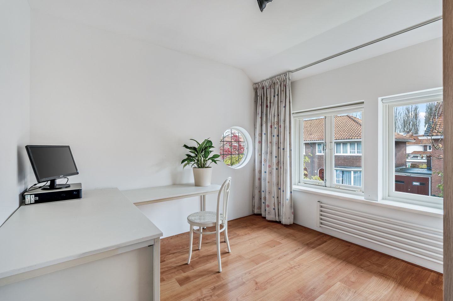 Photo 14 of De Surmontstraat 15