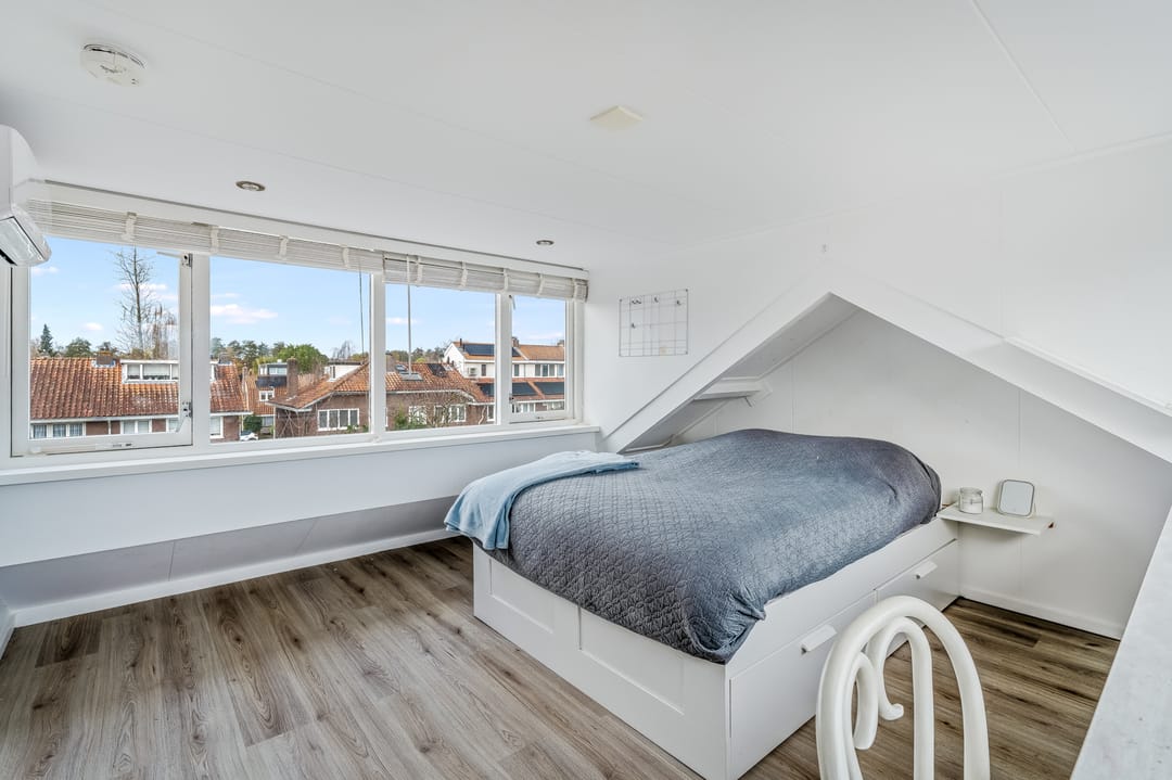 Photo 22 of De Surmontstraat 15