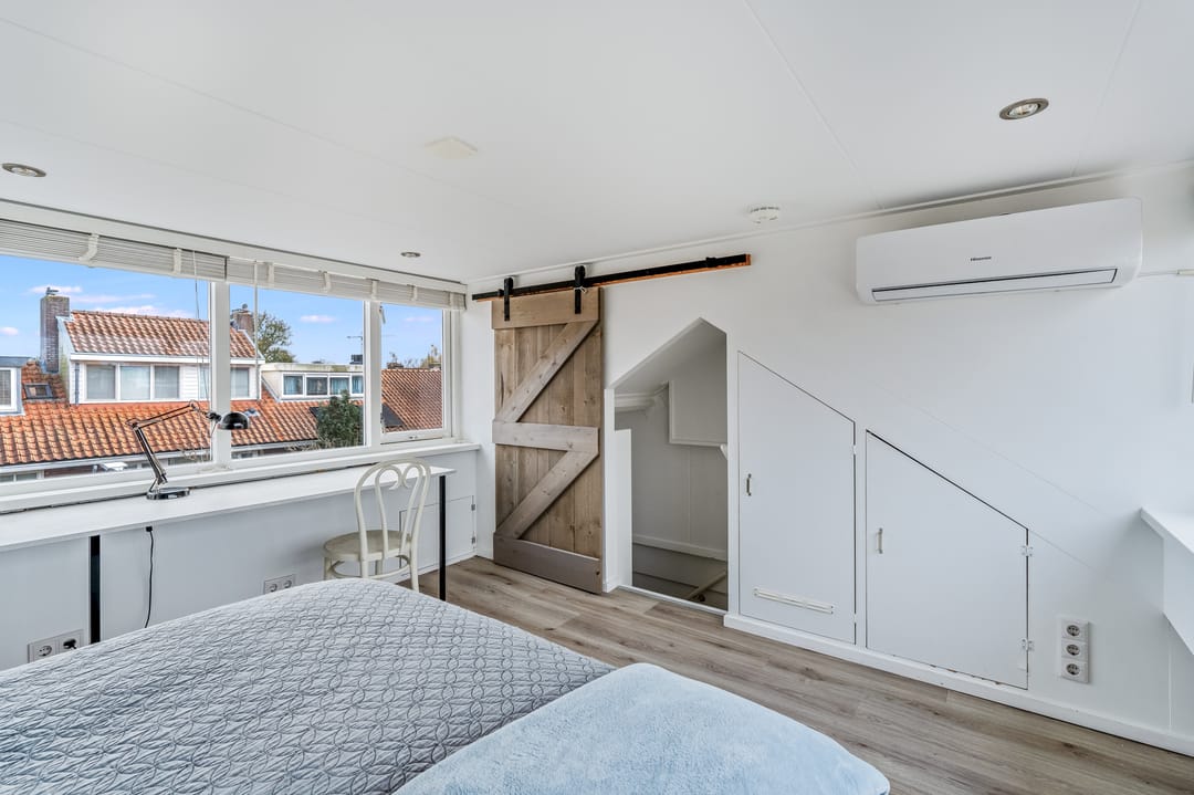 Photo 23 of De Surmontstraat 15