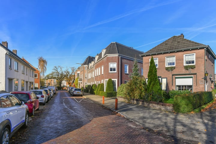 Bekijk foto 30 van Oranjestraat 21