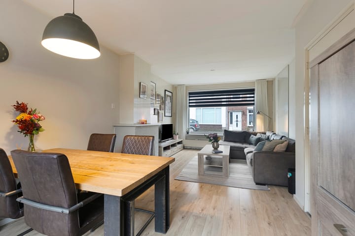 Foto 4 van Koningin Emmastraat 21