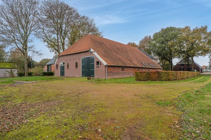 Bekijk foto 3 van Hoofdweg 240