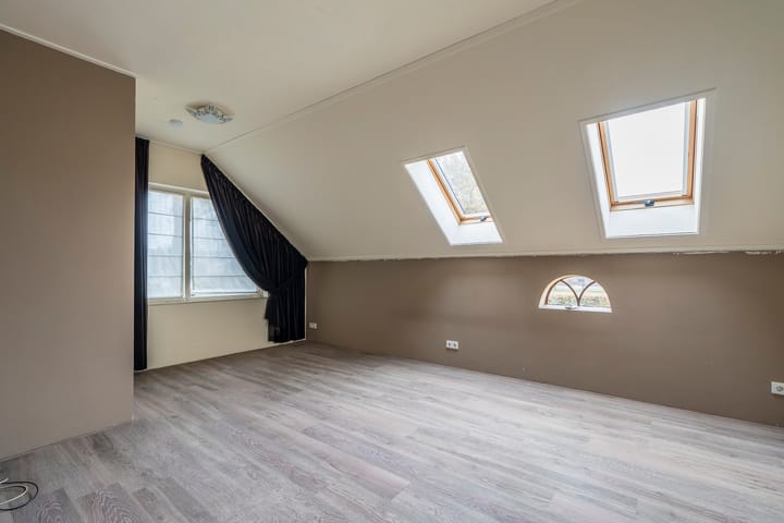 Foto 4 van Hoofdweg 240