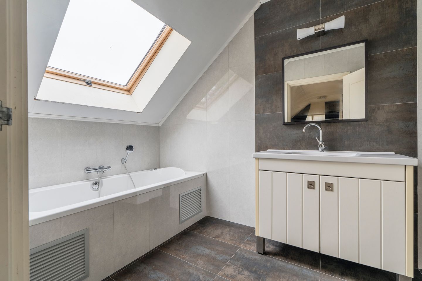 Foto 40 van Hoofdweg 240