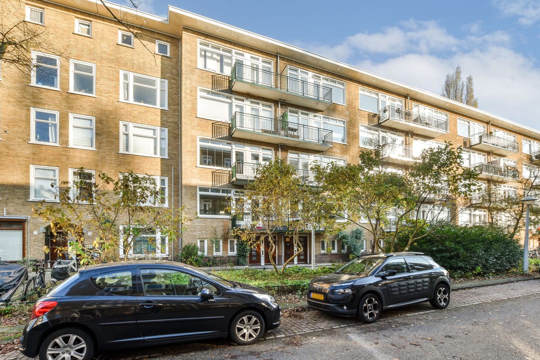 Photo 1 of Esmoreitstraat 14-3