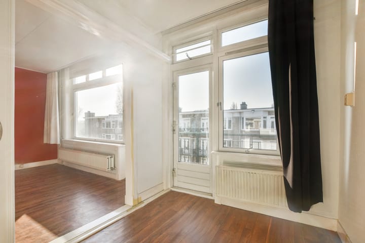 Foto 6 van Esmoreitstraat 14-3