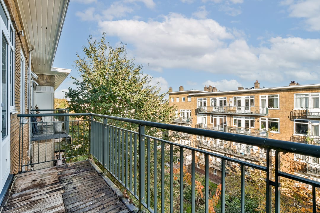 Photo 13 of Esmoreitstraat 14-3