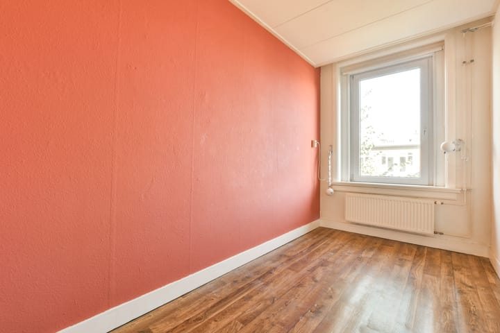 Foto 16 van Esmoreitstraat 14-3