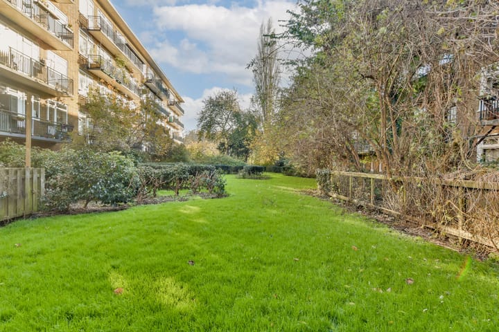 Foto 20 van Esmoreitstraat 14-3