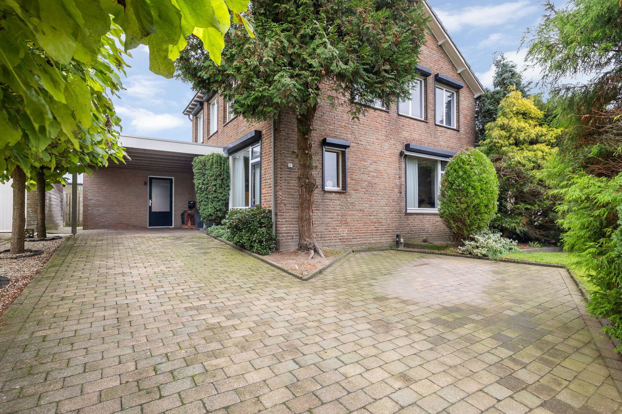 Foto 3 van Meester van Coothstraat 31-A