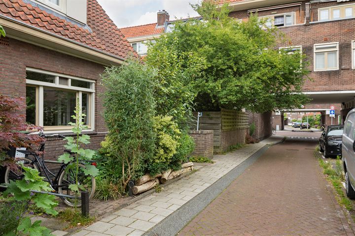 View photo 37 of Weidestraat 14