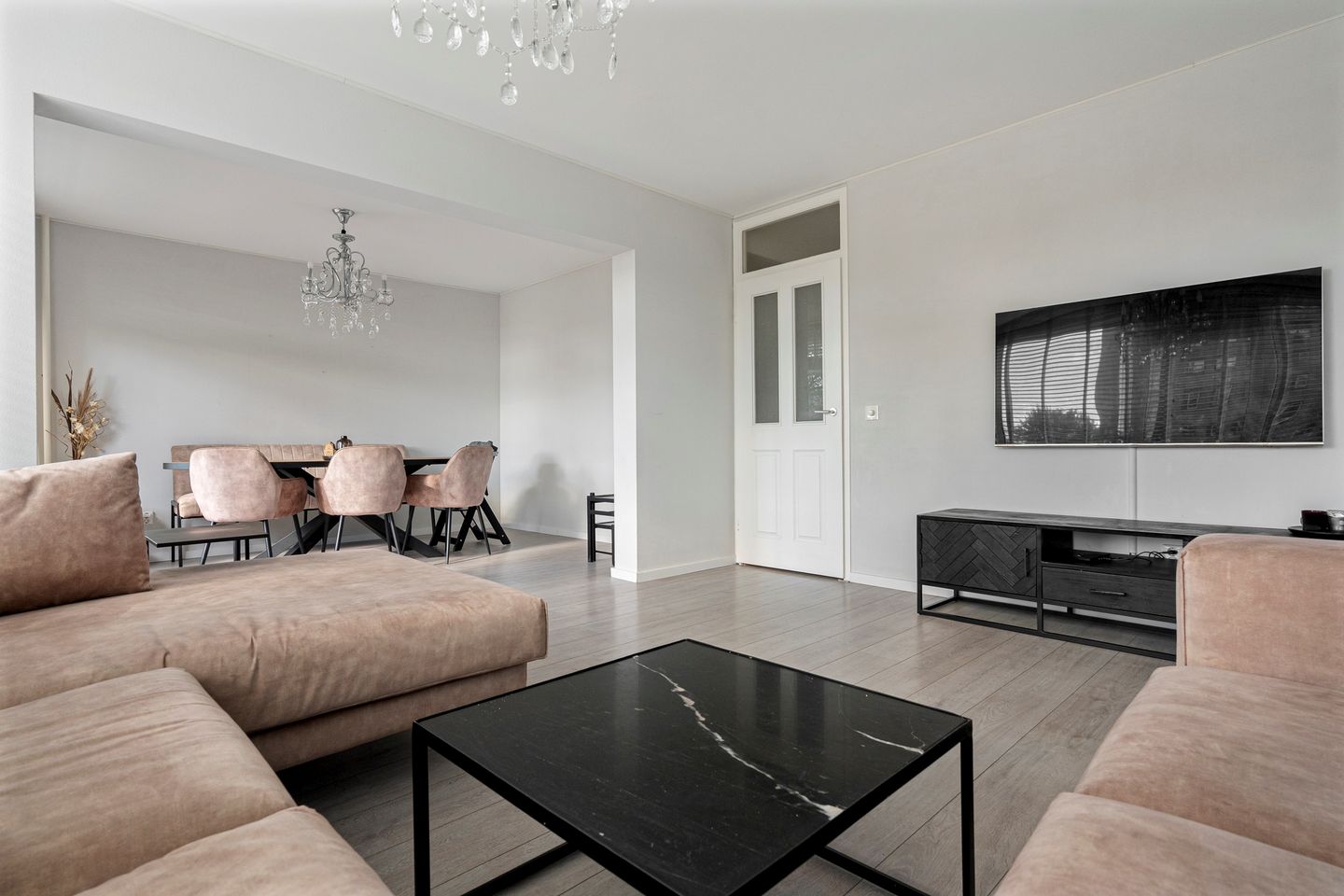 Photo 19 of Nieuwe Damlaan 399