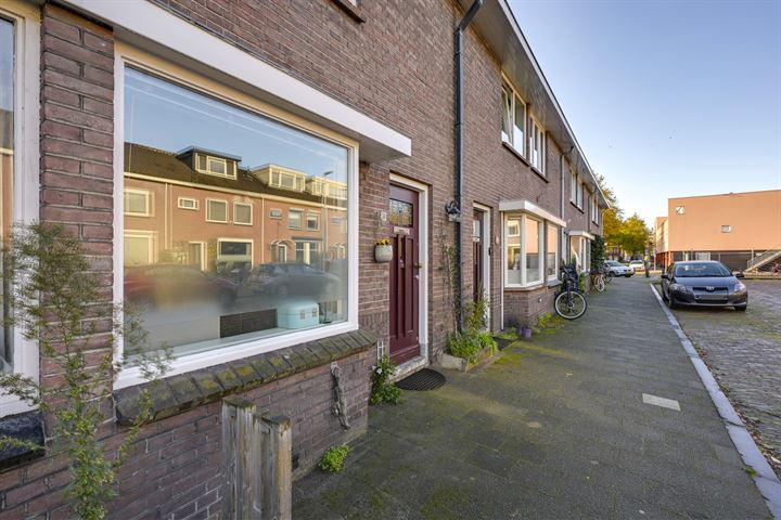 Bekijk foto 40 van Mijdrechtstraat 50