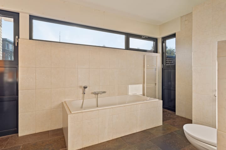 Foto 36 van De Lingst 86