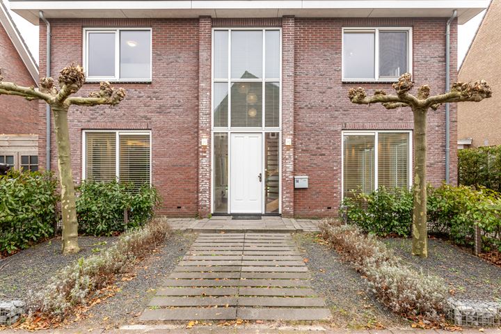 Bekijk foto 38 van Ernest Shackletonstraat 14