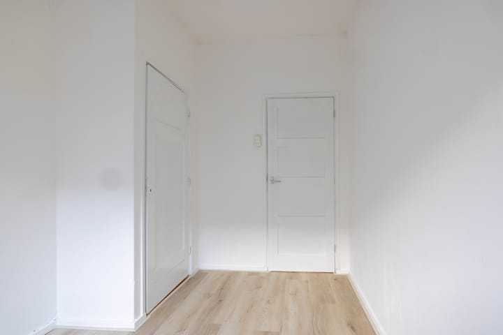 Photo 14 of Meent 31-B