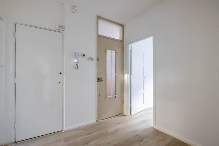 Photo 17 of Meent 31-B