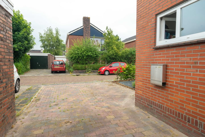 View photo 9 of Zwanebloemstraat 19