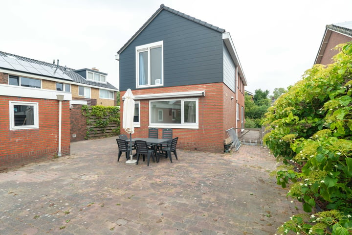 Bekijk foto 44 van Zwanebloemstraat 19