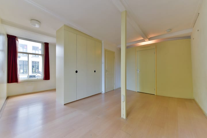 Foto 11 van Predikherenkerkhof 24