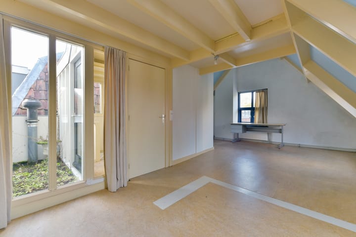 Foto 30 van Predikherenkerkhof 24