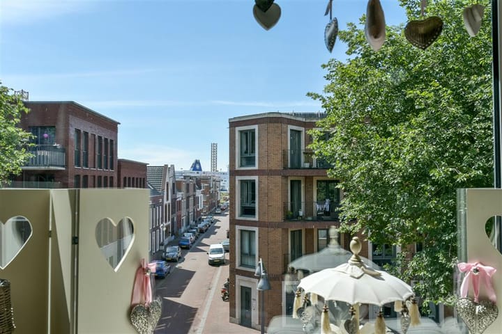 Foto 8 van Oranjestraat 25