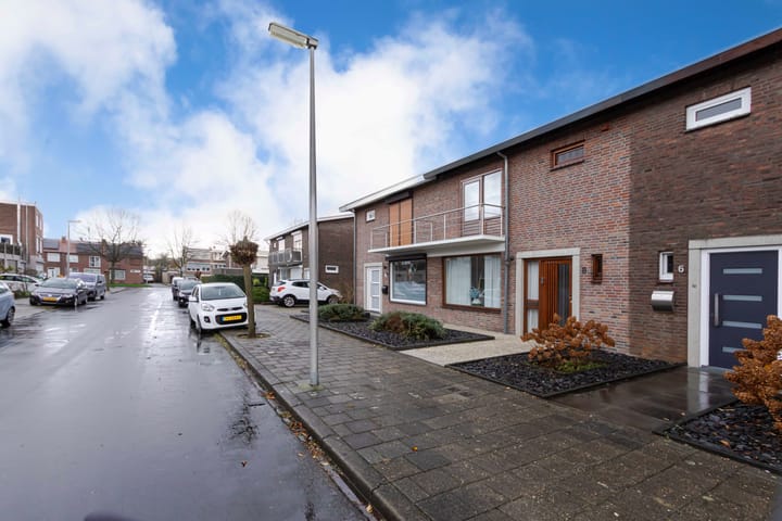 Foto 2 van van Dietrichsteinstraat 8