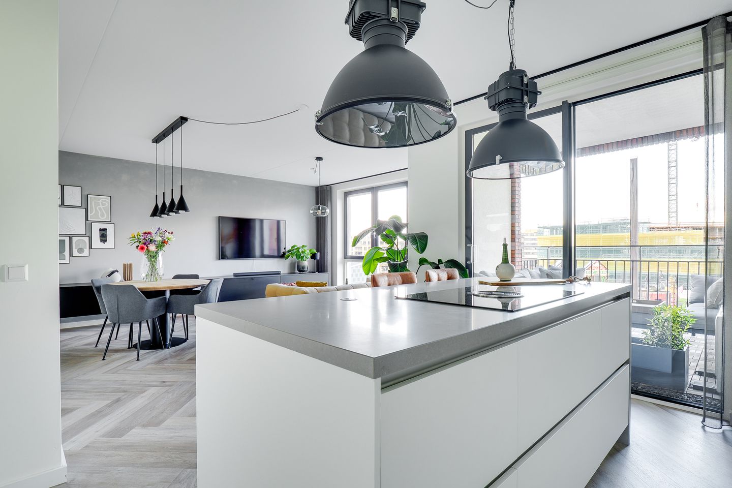 Foto 14 van San Marinostraat 145