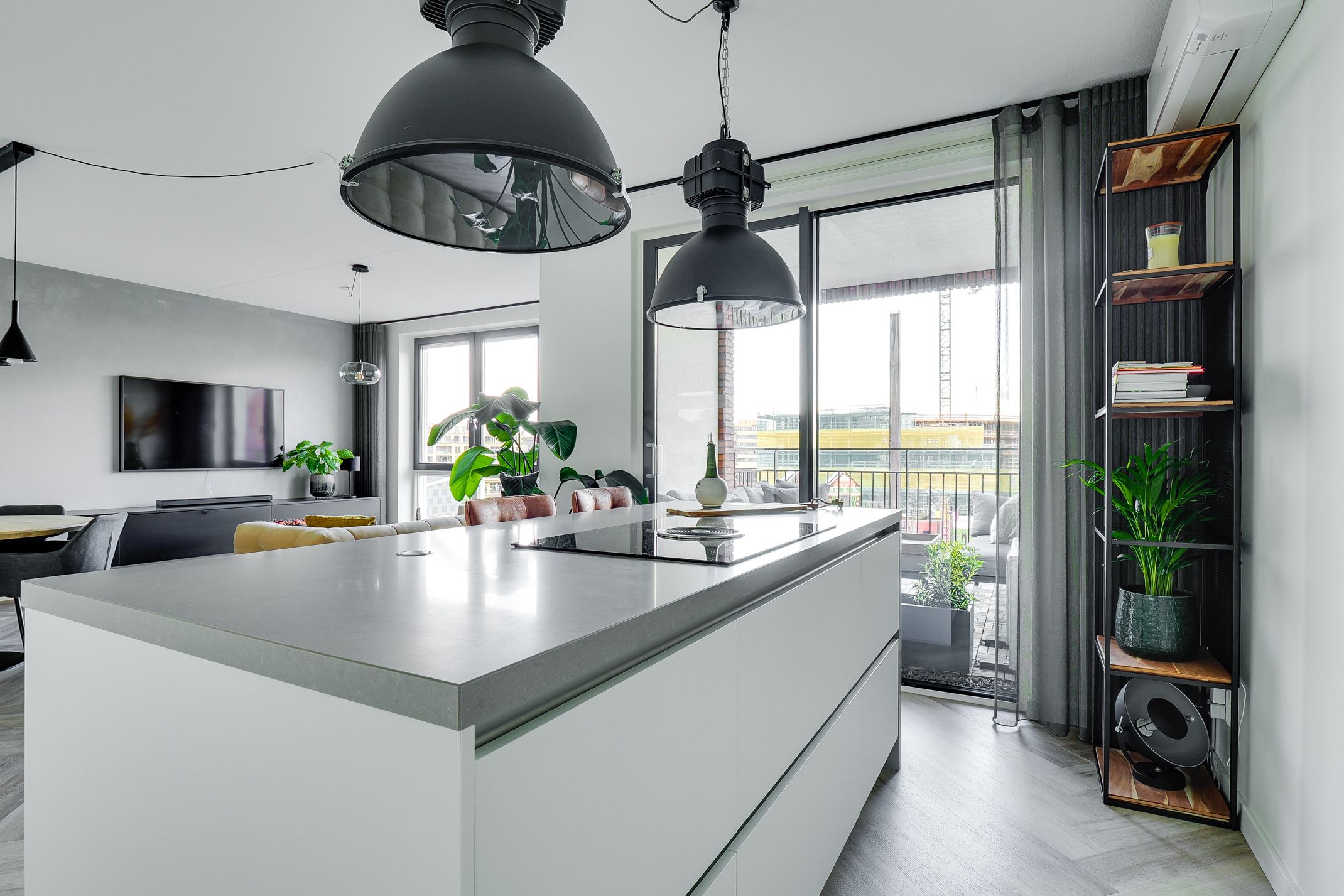 Foto 15 van San Marinostraat 145