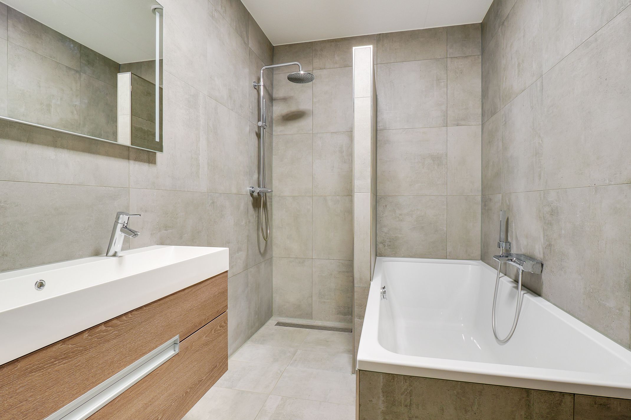 Foto 18 van San Marinostraat 145