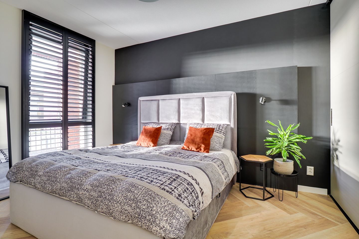 Foto 20 van San Marinostraat 145