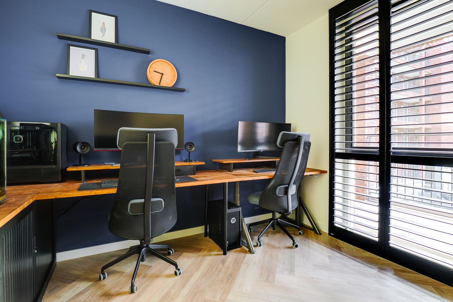 Foto 25 van San Marinostraat 145