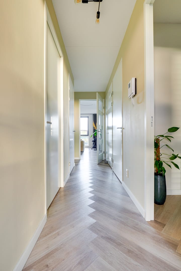 Foto 28 van San Marinostraat 145