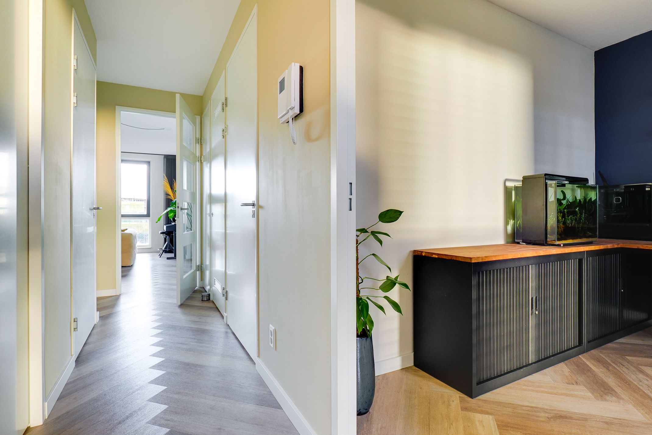 Foto 30 van San Marinostraat 145