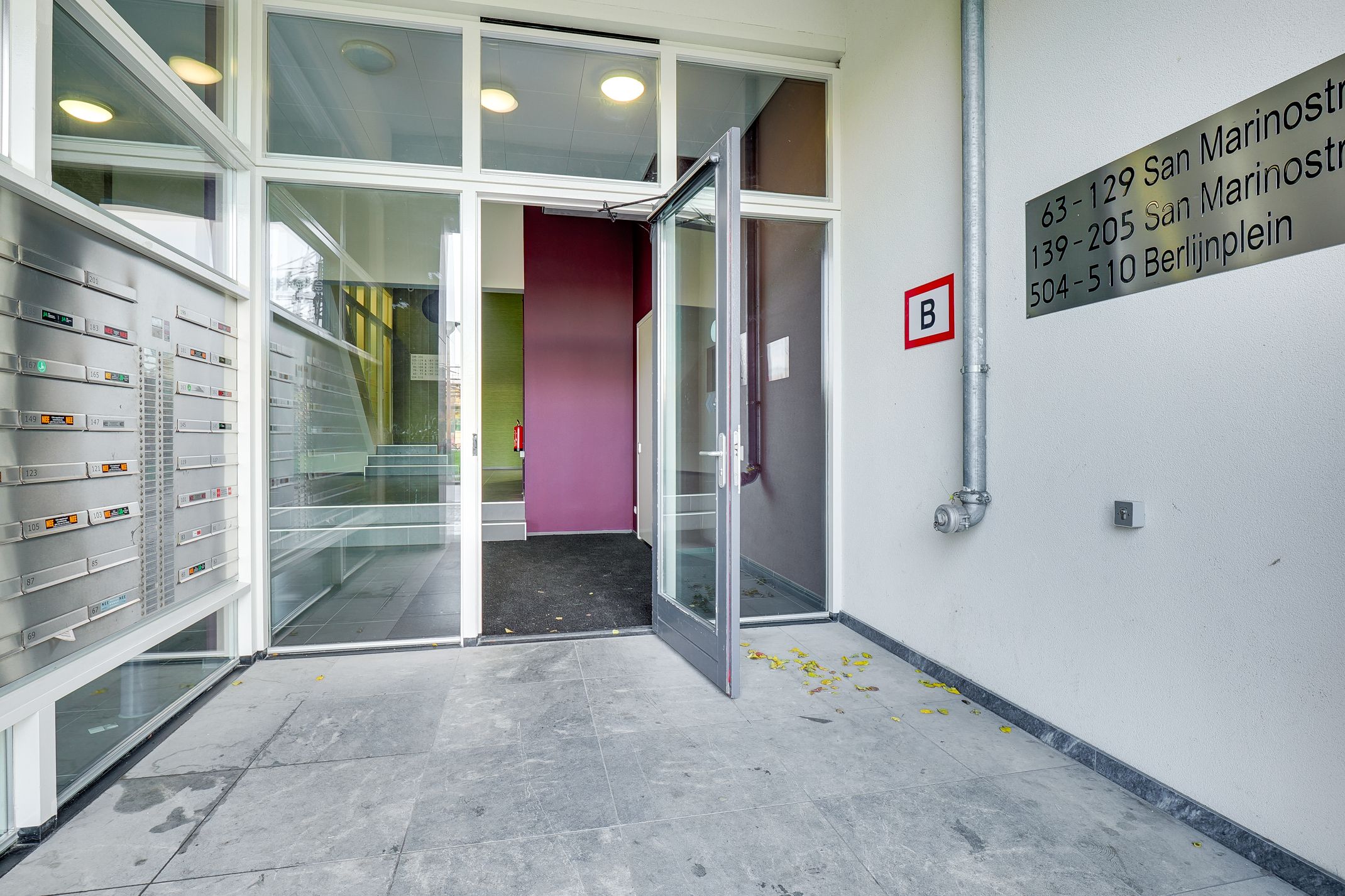 Foto 36 van San Marinostraat 145