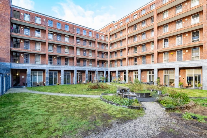 Foto 42 van San Marinostraat 145