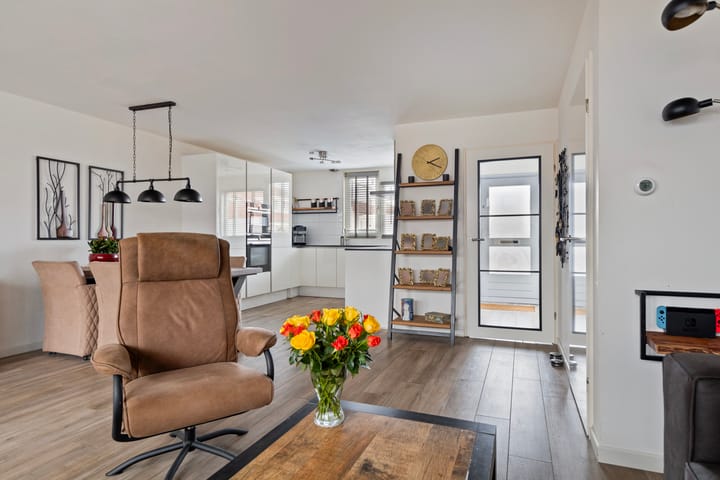 Foto 8 van Moutmolenstraat 8