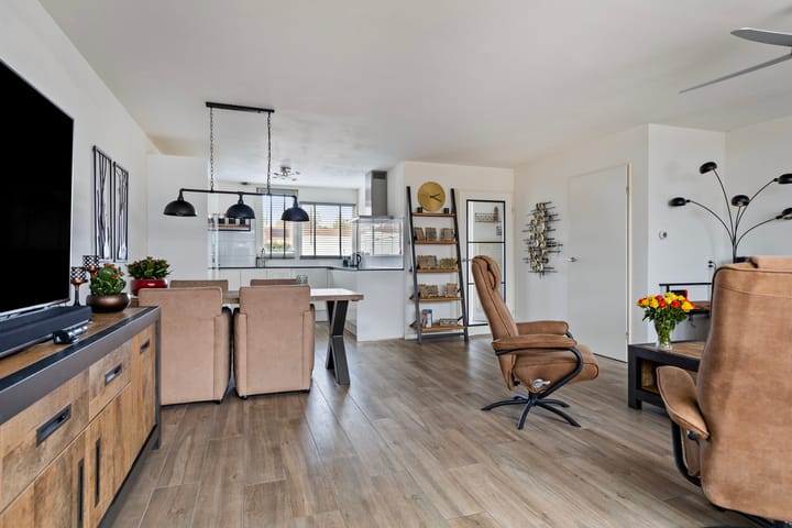 Foto 10 van Moutmolenstraat 8