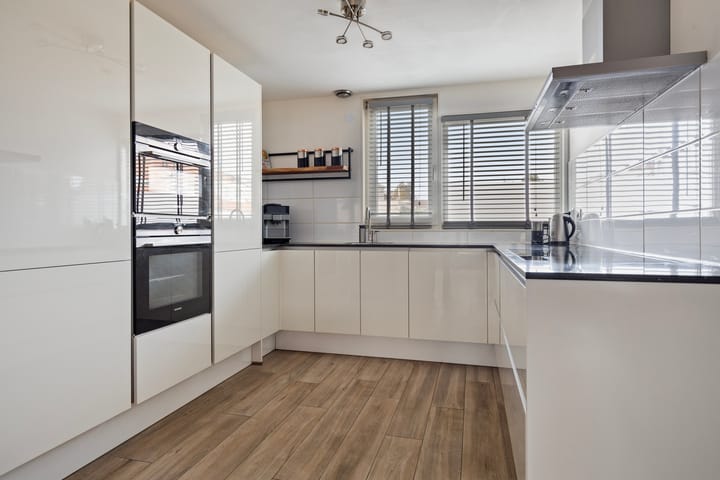 Foto 3 van Moutmolenstraat 8