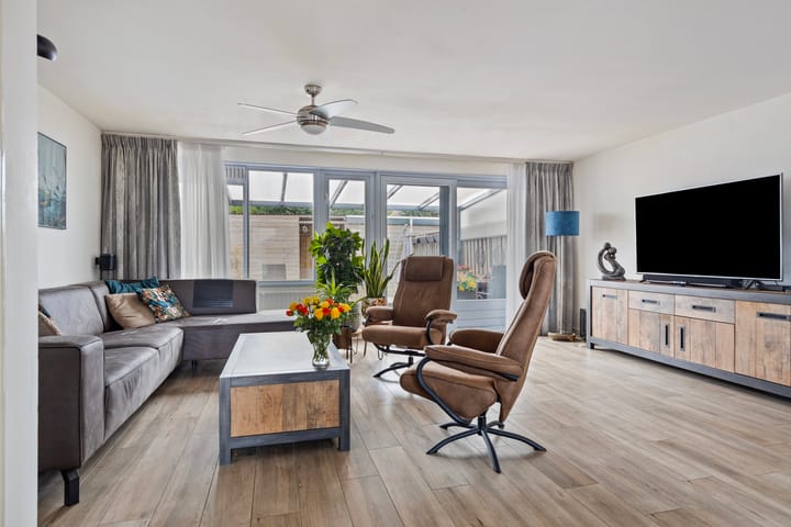 Foto 9 van Moutmolenstraat 8