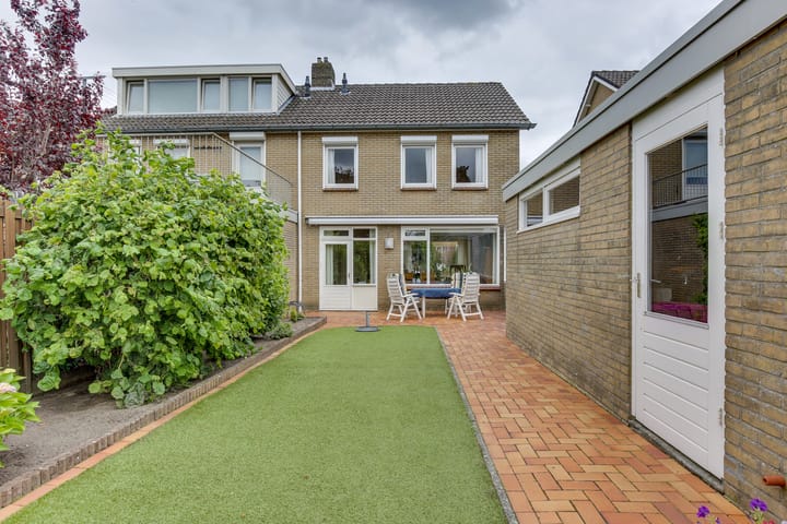 Foto 36 van Joost van den Vondelstraat 8