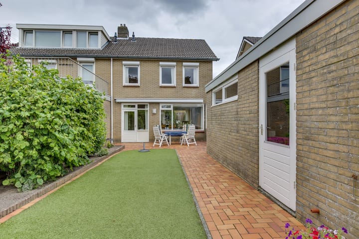 Foto 35 van Joost van den Vondelstraat 8