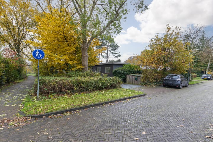 Foto 2 van Emmalaan 22