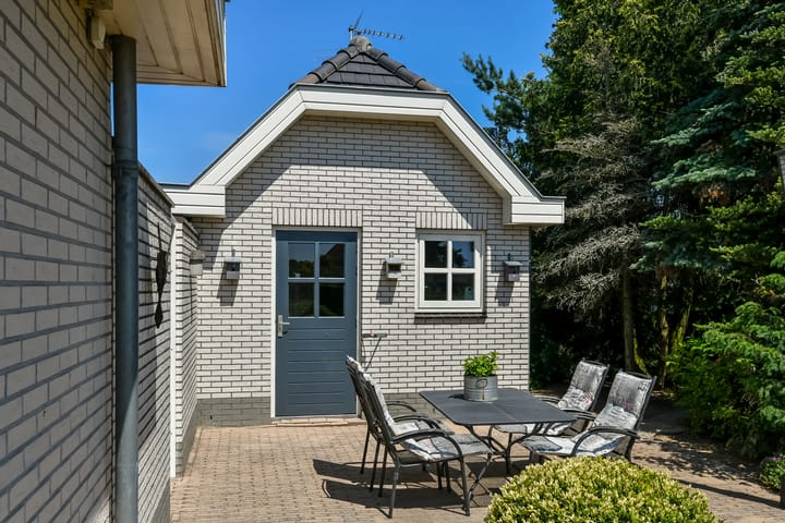 Photo 12 of Dijkstraat 18