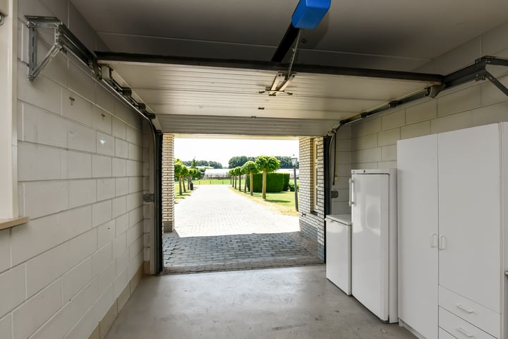 Bekijk foto 36 van Dijkstraat 18