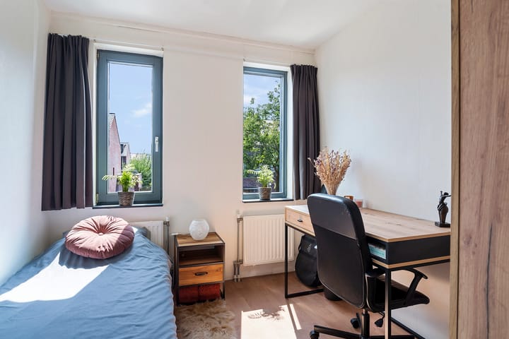 Foto 27 van Piet Baarslaan 6