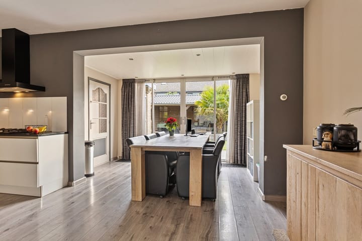 Foto 9 van Pinksterblom 11