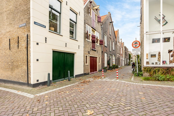 Bekijk foto 4 van Landstraat 56